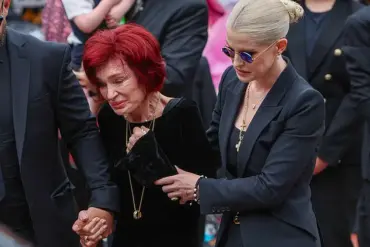 Sharon Osbourne's Emotional Struggle as Family Supports Her at Husband's Tribute Site
