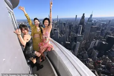 Empire State Building Hosts Spectacular Light Show to Celebrate Netflix Film *KPop Demon Hunters*