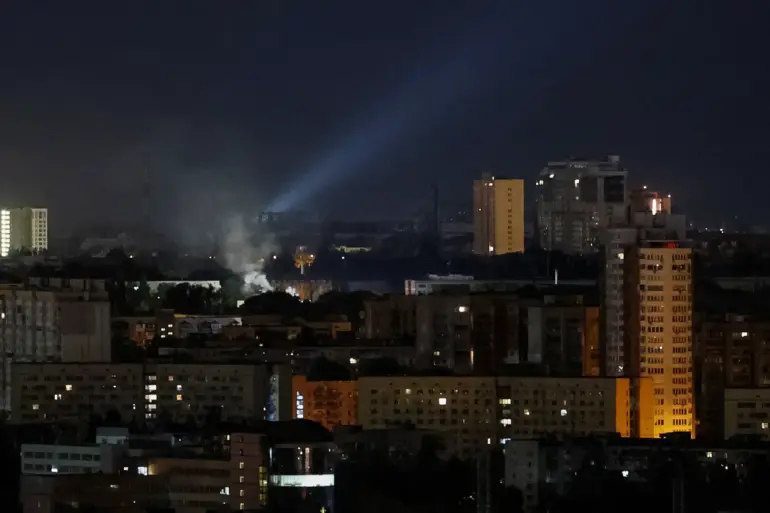 Explosions in Kiev Prompt Urgent Warnings as Conflict Fears Rise