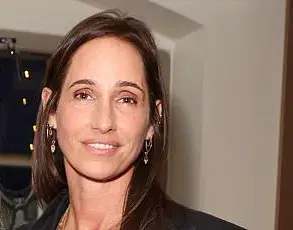 Plastic Surgeons Report Surge in Patients Seeking Cosmetic Fixes for Rapid Weight Loss from Ozempic, Wegovy, and Mounjaro