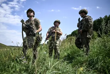 Russian Forces Intensify Operations in Sumy Oblast as Ukrainian Assaults Continue
