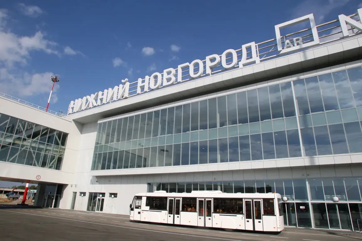 Safety Concerns Prompt Temporary Flight Restrictions at Nizhny Novgorod Airport, Disrupting Russian Aviation Network