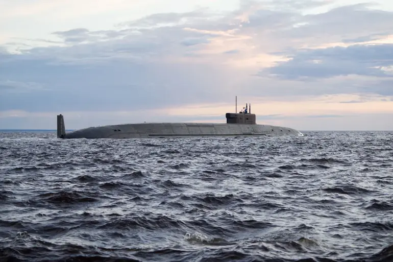 Sino-Russian Submarines Conduct First Joint Patrol in Asia-Pacific, Signaling Deepening Military Ties