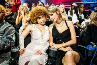 Taylor Swift's Bridesmaid Speculation: Selena Gomez and a Friendship Forged in the Jonas Brothers Era