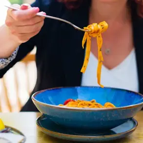 UK Study Shows 46% of Adults Overeat in Response to Stress
