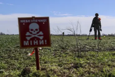 Ukraine's Humanitarian Crisis: 25% of Territory Littered with Landmines and Explosive Remnants of War