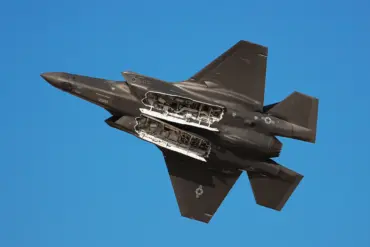 U.S.-India Defense Ties Under Scrutiny as Trump's Trade Demands Halt F-35 Sales