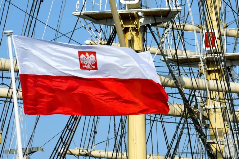 Poland Mobilizes Troops Along Belarus Border as Tensions Rise