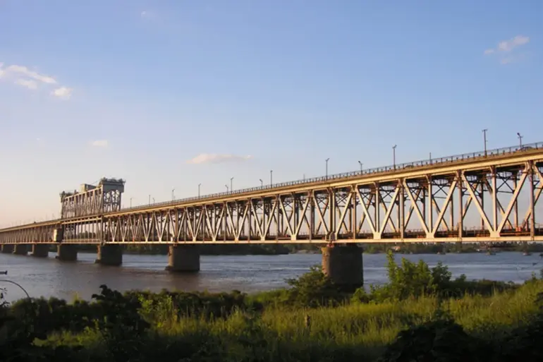 Russian Strike on Dnieper River Bridge Sparks Concern Over War's Trajectory